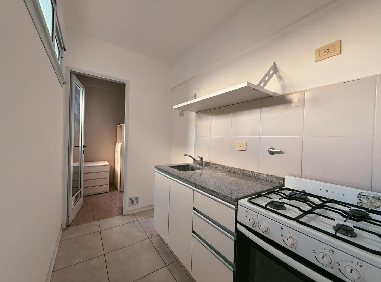 Foto de Santiago 318 - Departamento Monoambiente En Alquiler - Pichincha, imagen 2