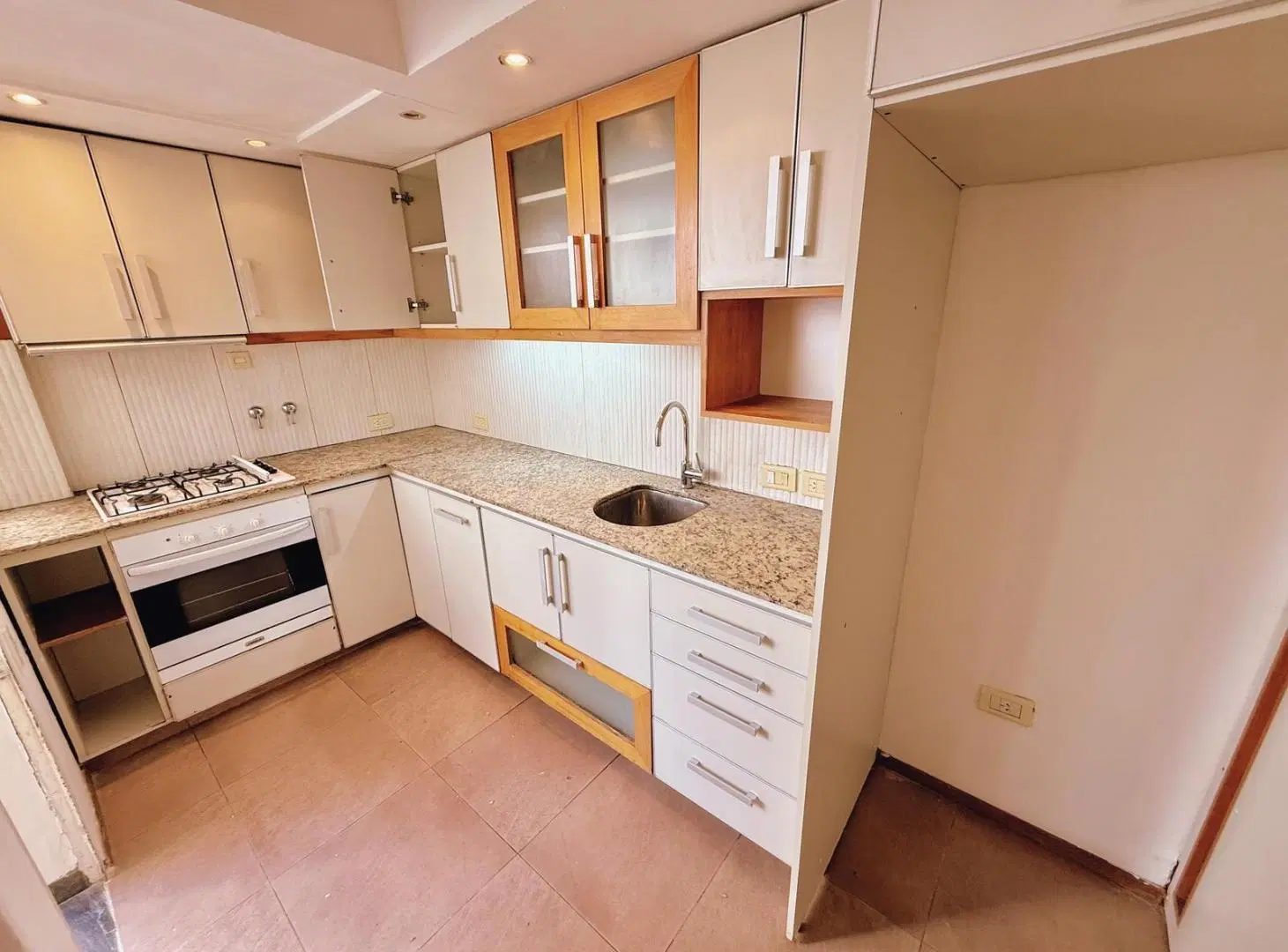 San Luis 2167 - Departamento De 3 Dormitorios En Alquiler - Centro, Rosario 2
