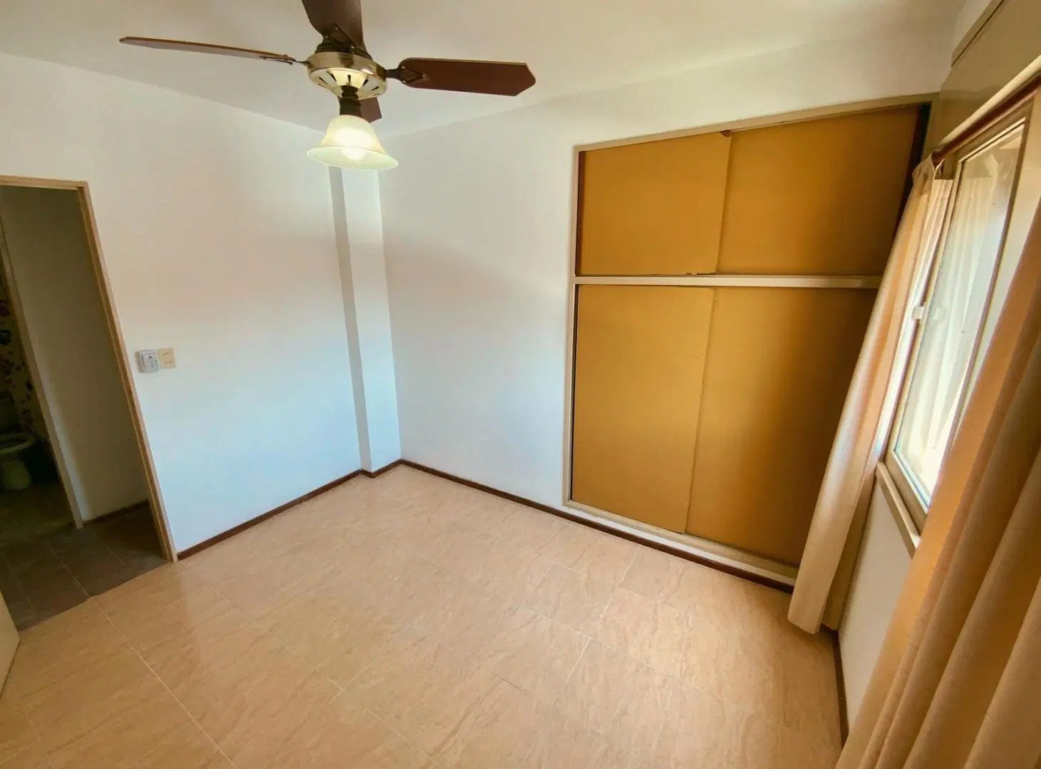 Santiago 1078 - Departamento De 1 Dormitorio En Alquiler - Lourdes, Rosario 2