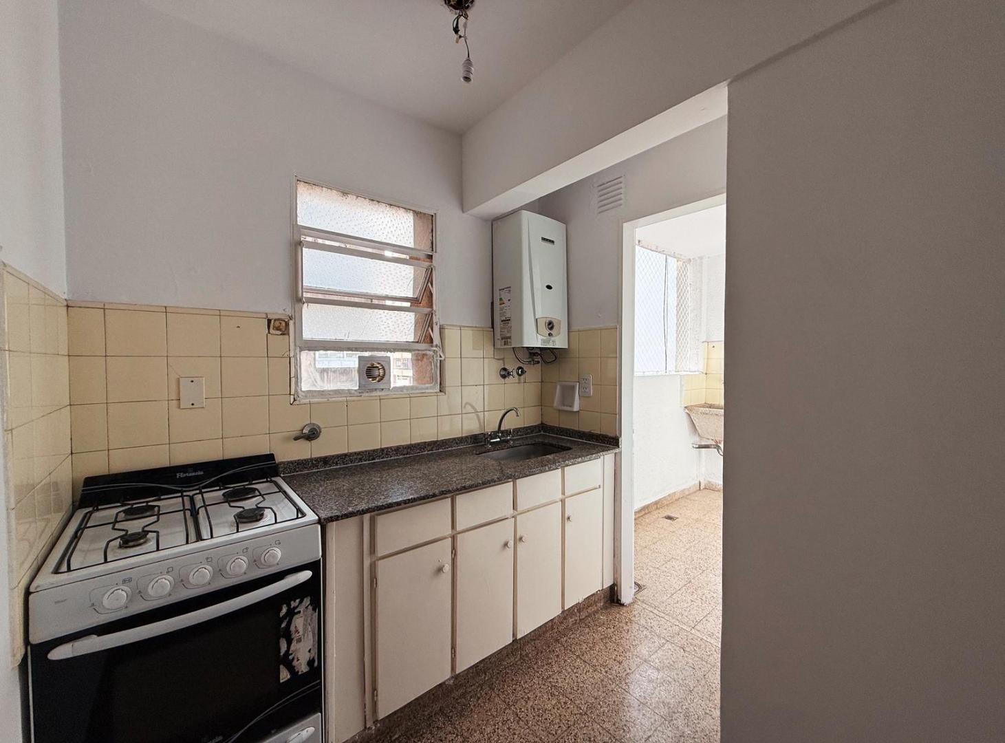 Foto de San Lorenzo 1558 - Departamento De 2 Dormitorios En Alquiler - Centro, imagen 1