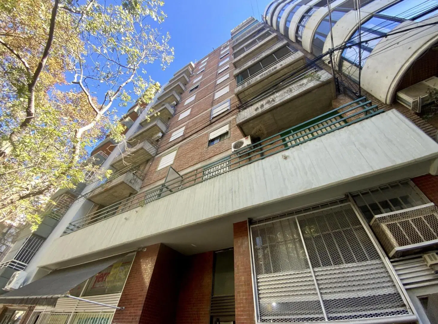 Santiago 1078 - Departamento De 1 Dormitorio En Alquiler - Lourdes, Rosario 1