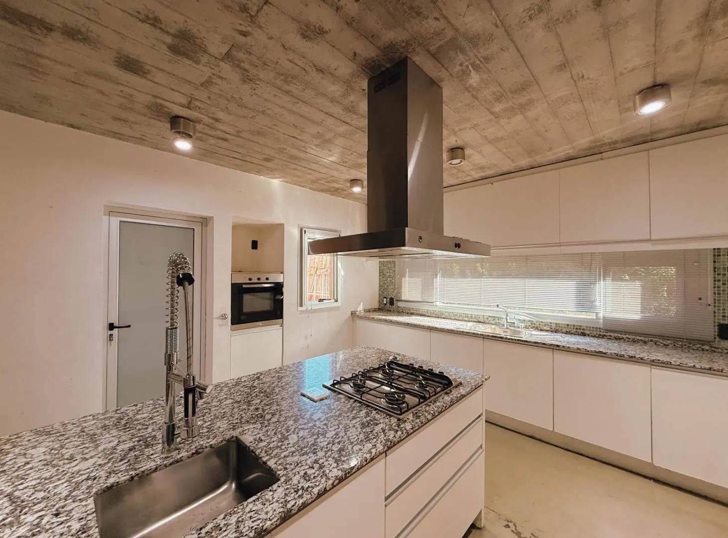 Funes Hilss Miraflores - Casa De 4 Dormitorios Con Pileta En Venta - Barrio Privado, Funes 4