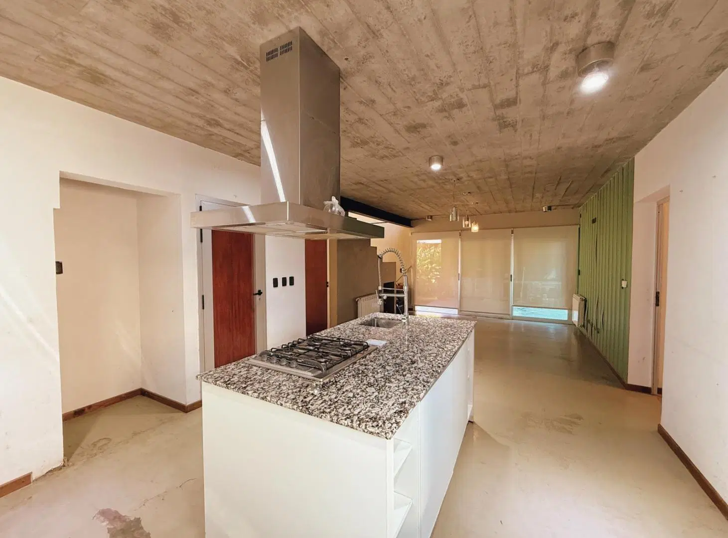 Funes Hilss Miraflores - Casa De 4 Dormitorios Con Pileta En Venta - Barrio Privado, Funes 5