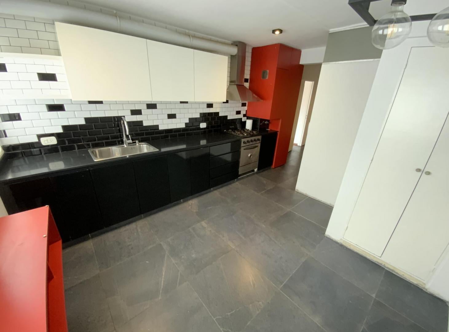 Foto de San Juan 719 - Departamento De 2 Dormitorios En Alquiler - Centro, imagen 3