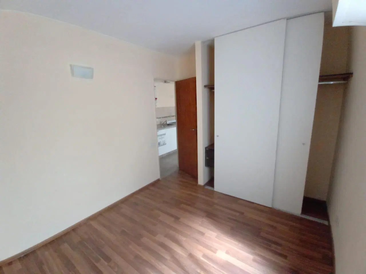 Brown 2838 - Departamento De 1 Dormitorio En Alquiler - Pichincha, Rosario 3