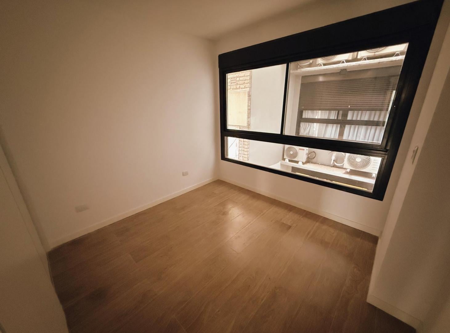 Foto de Juan Manuel De Rosas 1219 - Departamento De 2 Dormitorios En Alquiler - Martin, Rosario, imagen 1