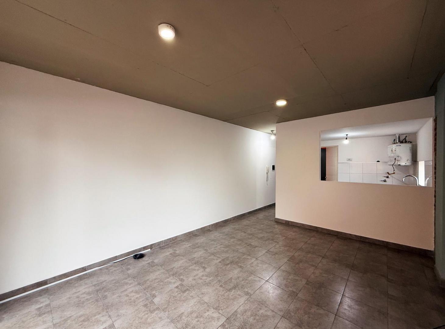 Foto de 3 De Febrero 2610 - Departamento Monoambiente En Alquiler - Lourdes, imagen 4