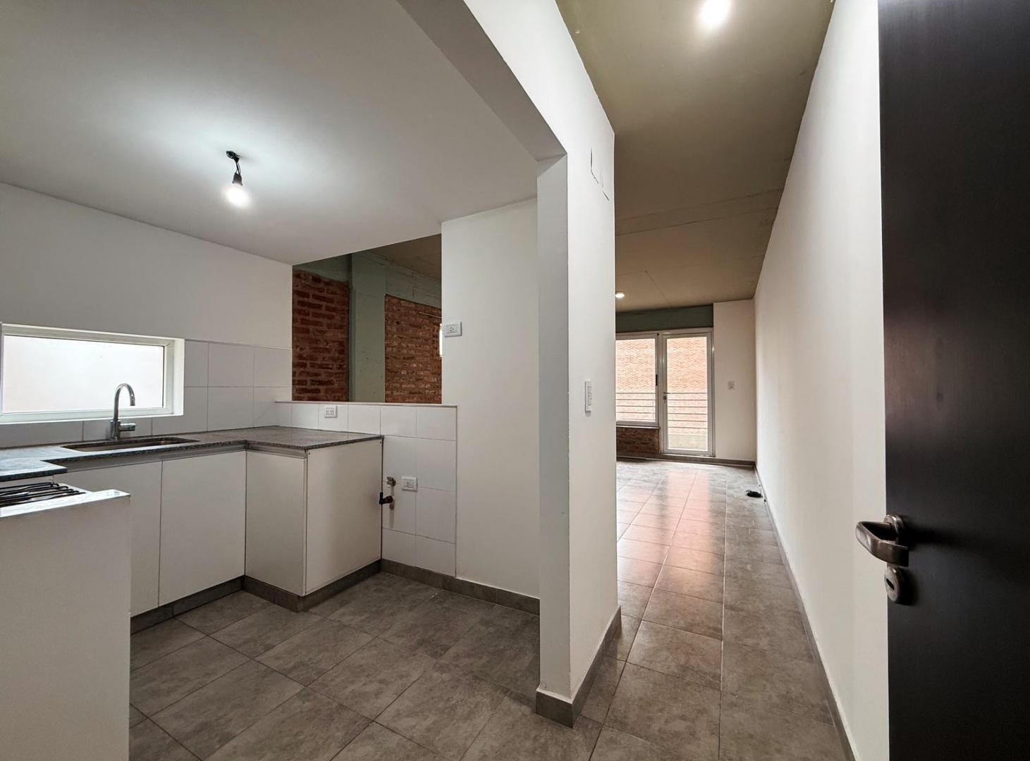 Foto de 3 De Febrero 2610 - Departamento Monoambiente En Alquiler - Lourdes, imagen 1