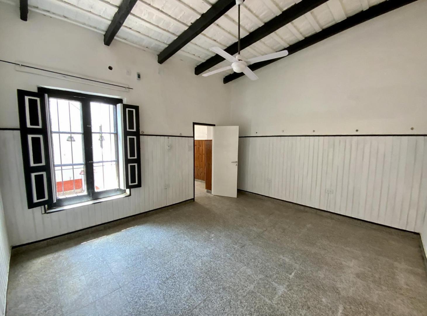 Foto de Juan Manuel De Rosas 2440 - Depto. De Pasillo De 1 Dormitorio En, imagen 2