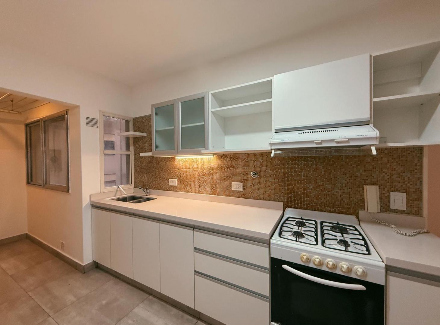 Foto de San Martin 439 - Departamento De 2 Dormitorio Reciclado En Venta, imagen 5