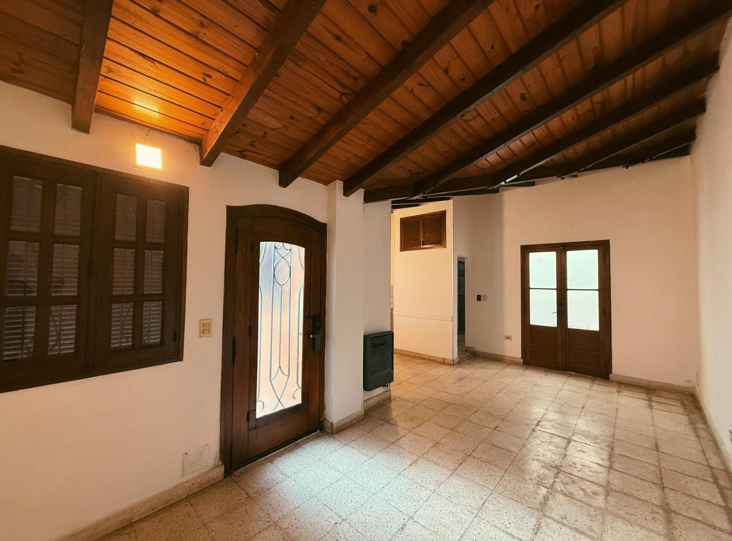 Foto de Amenabar 2144 - Casa De Pasillo De 2 Dormitorios Con Pileta En Venta, imagen 1