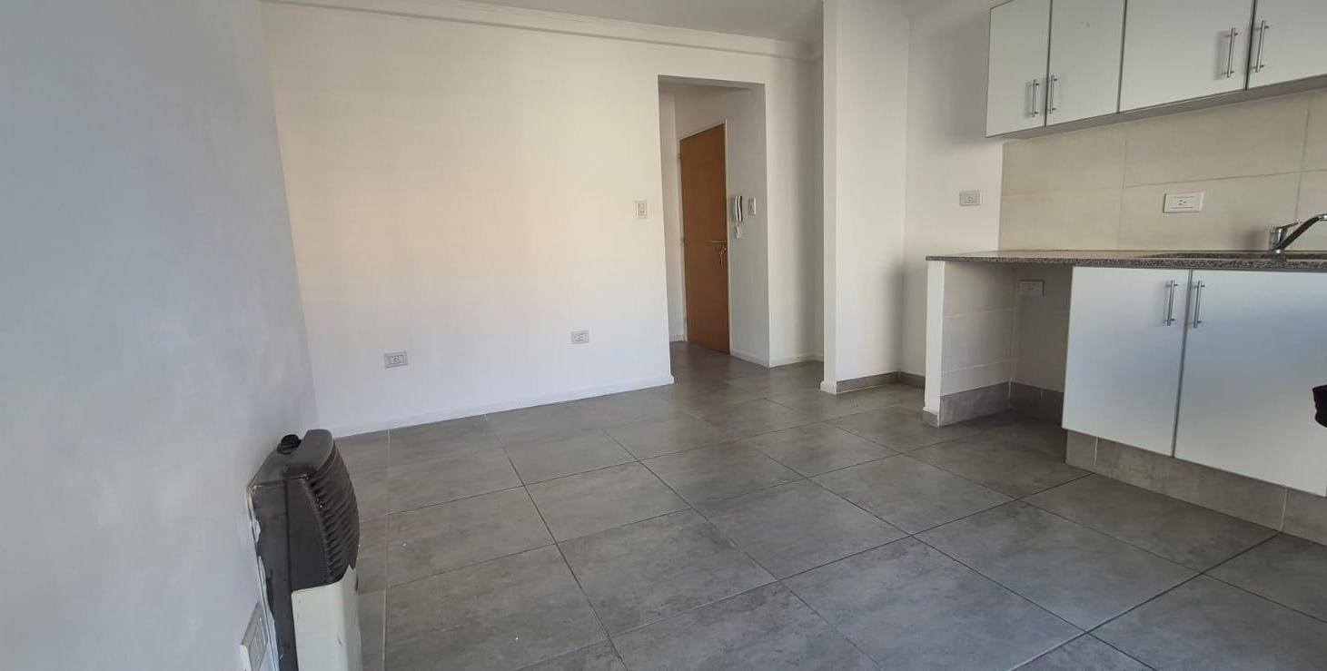 Foto de Alem 1367 - Departamento De 1 Dormitorio En Alquiler - Martin, Rosario, imagen 4