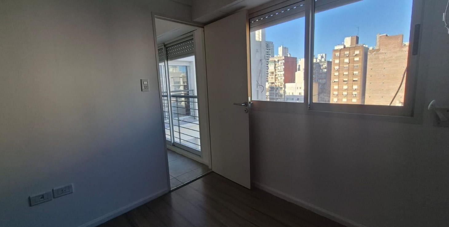 Foto de Alem 1367 - Departamento De 1 Dormitorio En Alquiler - Martin, Rosario, imagen 2