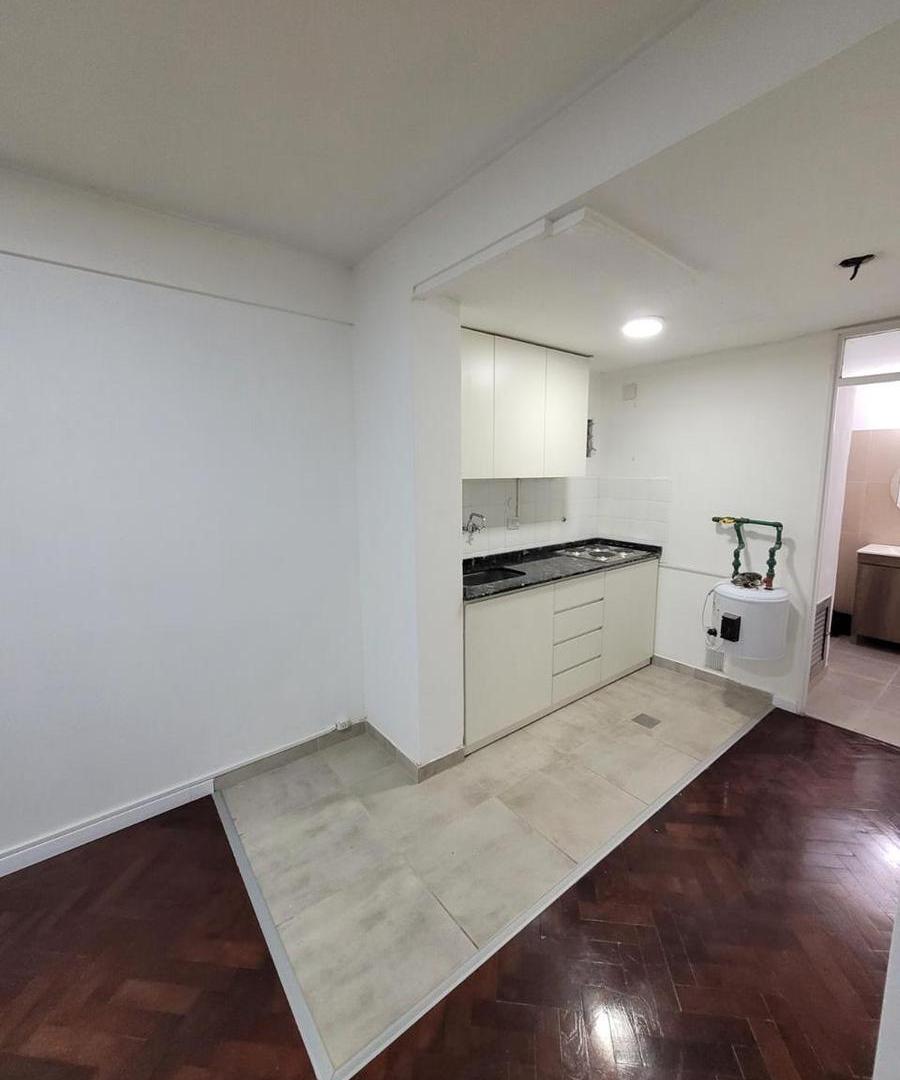 Foto de Balcarce 740 - Departamento Monoambiente Reciclado En Venta - Centro, imagen 3
