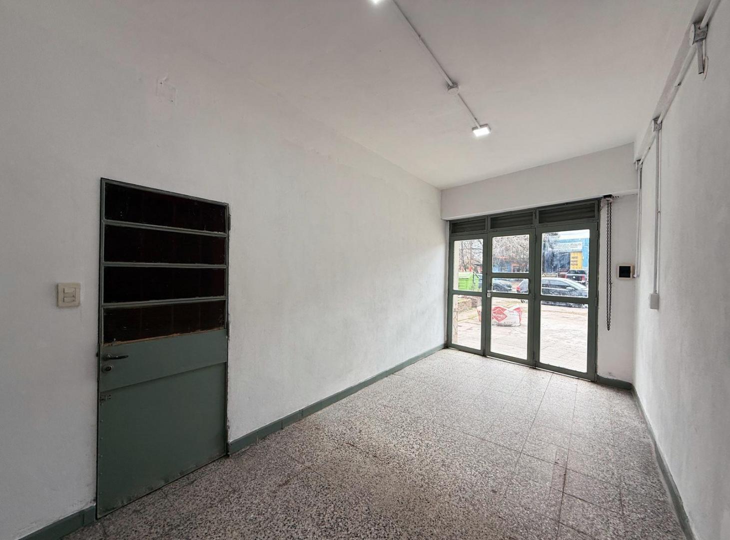 Foto de Ov. Lagos 5206 - Local Comercial En Alquiler - Rosario, imagen 3