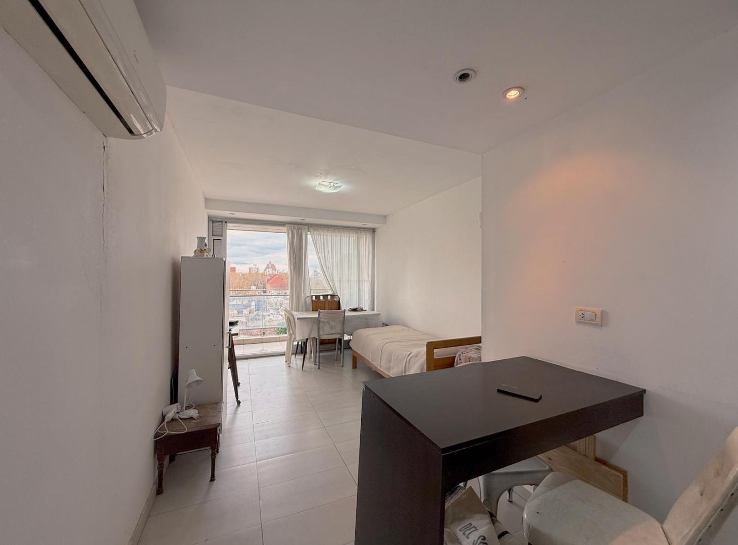 Foto de Montevideo 3567 - Departamento Monoambiente en Venta - Echesortu, imagen 2