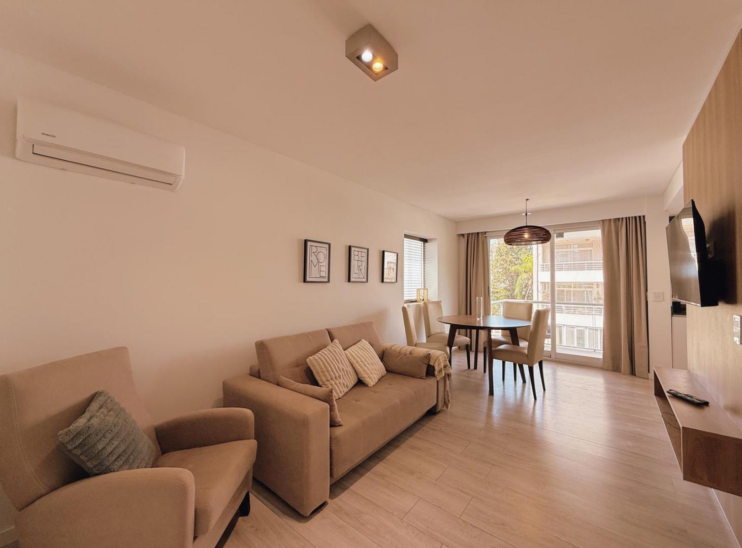 Foto de San Juan 2080 - Departamento De 1 Dormitorio Amoblado En Alquiler, imagen 2