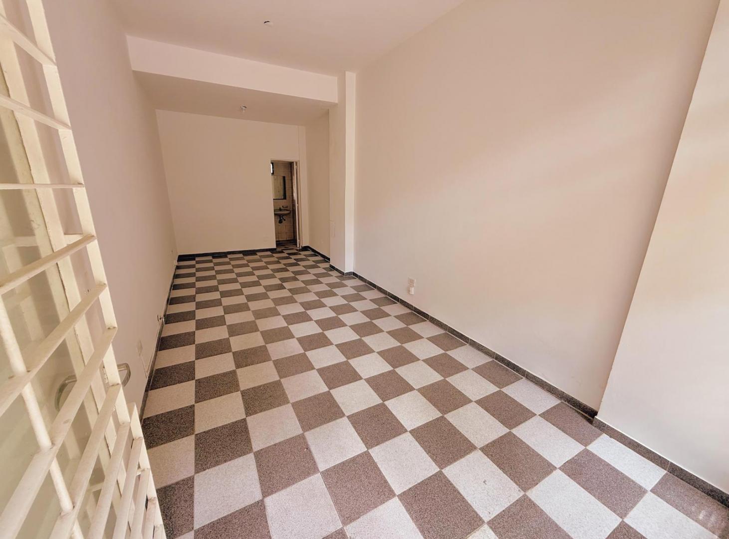 Foto de Montevideo 1025 - Local en alquiler - Centro, Rosario, imagen 3