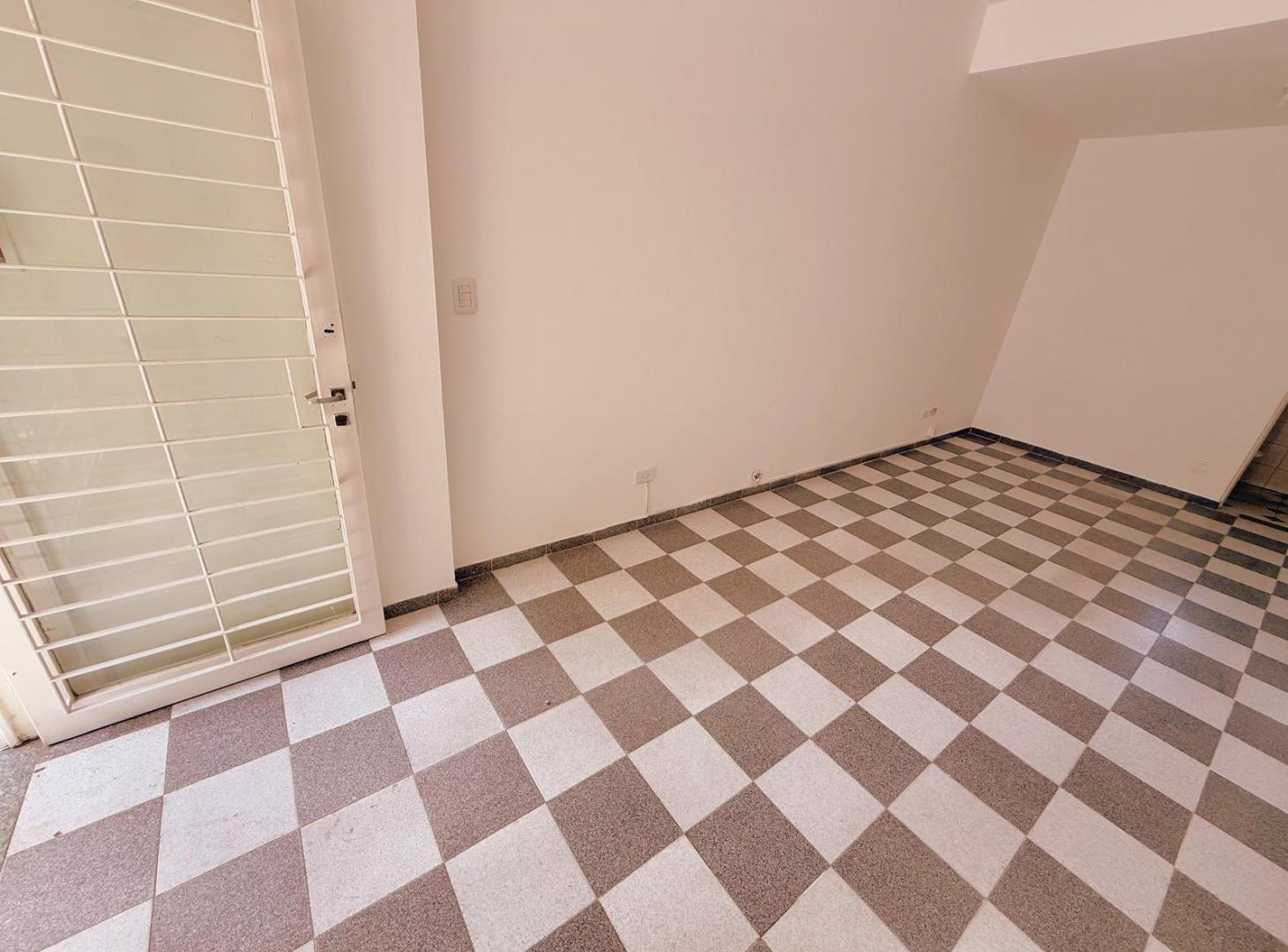 Foto de Montevideo 1025 - Local en alquiler - Centro, Rosario, imagen 1