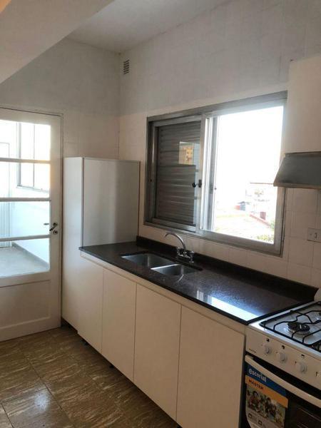 Foto de Catamarca 2957 - Casa De 3 Dormitorios Planta Alta Con Terraza En Venta, imagen 5