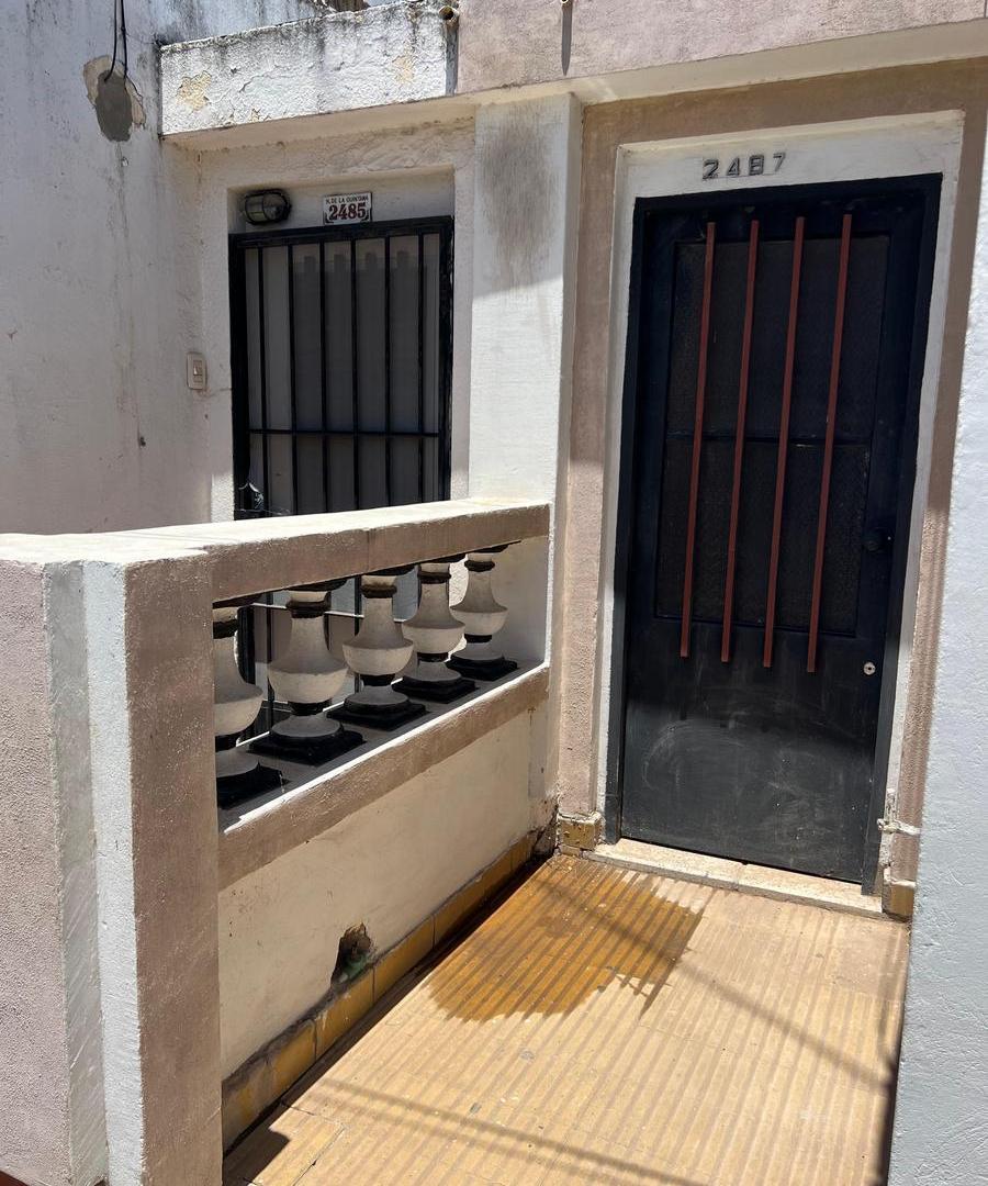 Foto de Hilarion De La Quintana 2487 - Casa De 2 Dormitorios Con Patio En, imagen 3
