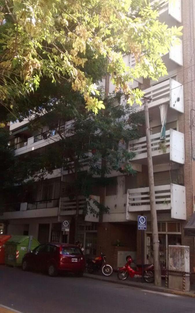 Foto de Alem 1314 - Departamento De 1 Dormitorio En Alquiler - Martin, Rosario, imagen 1