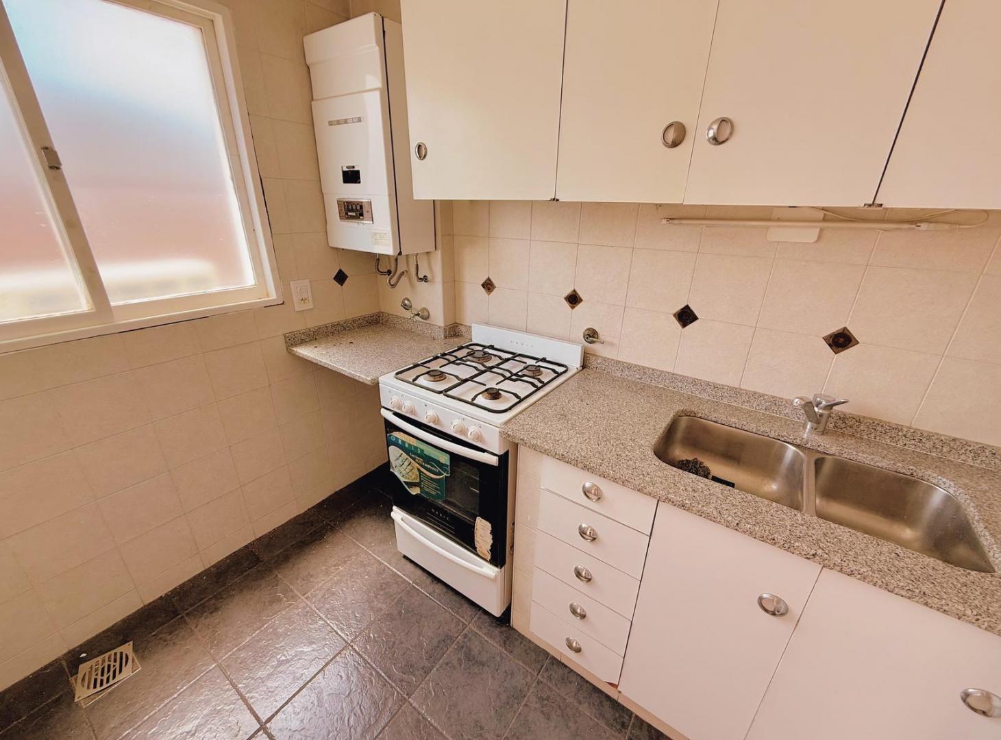 Foto de Alem 1252 - Departamento De 1 Dormitorio En Alquiler - Barrio Martin, imagen 5