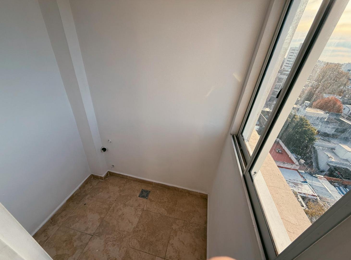 Foto de San Lorenzo 3330 - Departamento De 1 Dormitorio En Alquiler - Luis, imagen 4