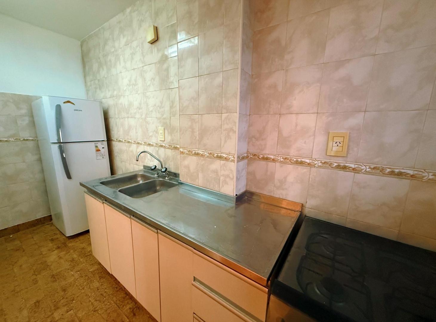 Foto de España 715 - Departamento De 2 Dormitorios En Venta - Centro, Rosario, imagen 3