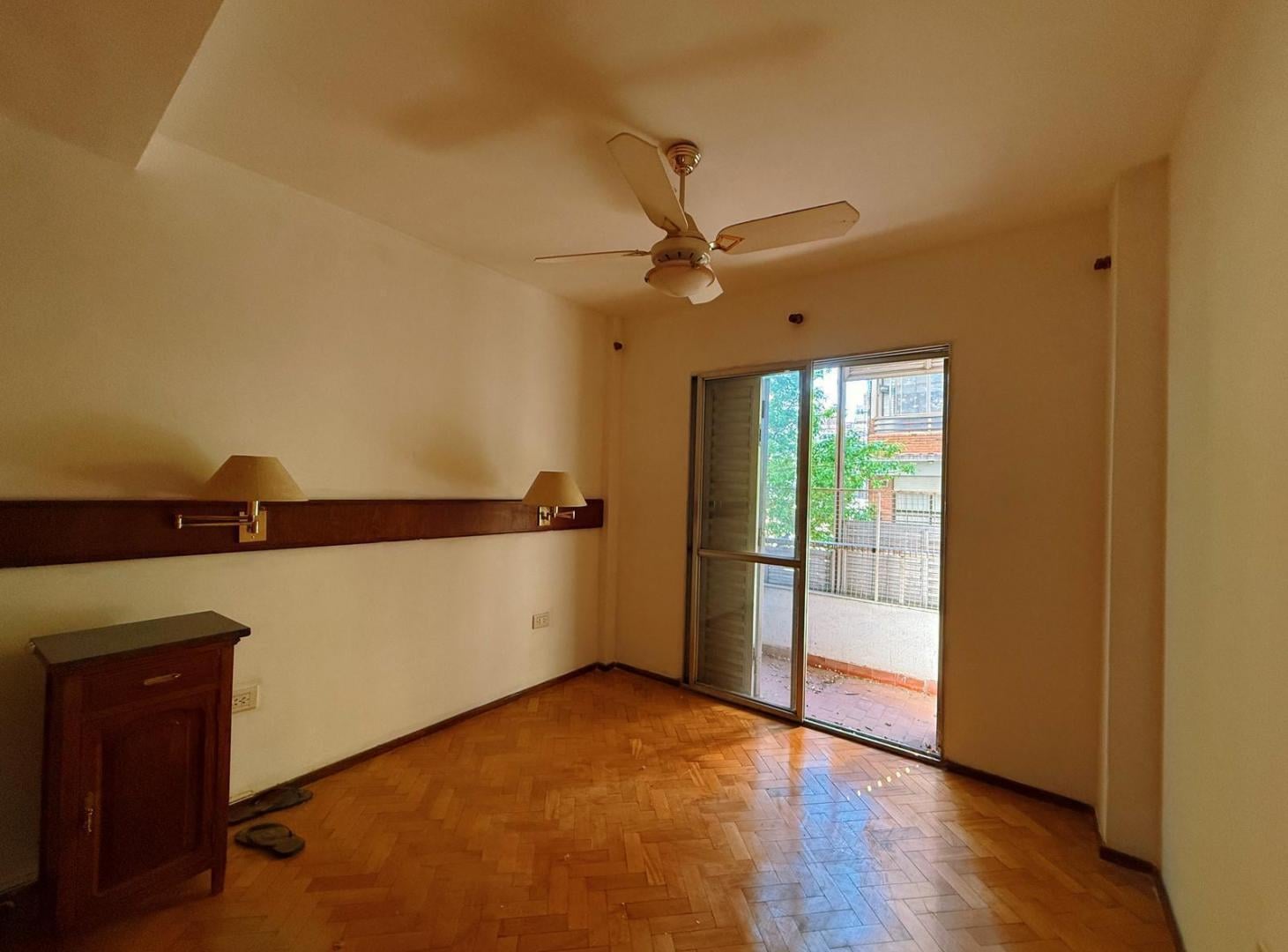 Foto de España 715 - Departamento De 2 Dormitorios En Venta - Centro, Rosario, imagen 2