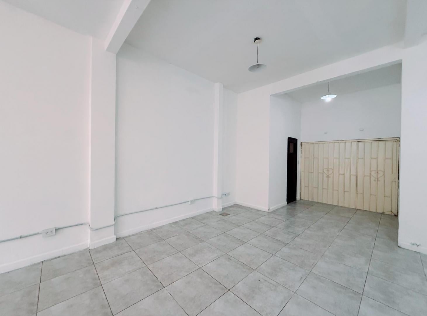 Foto de San Martin 1389 - Local Comercial En Alquiler - Centro, Rosario, imagen 4