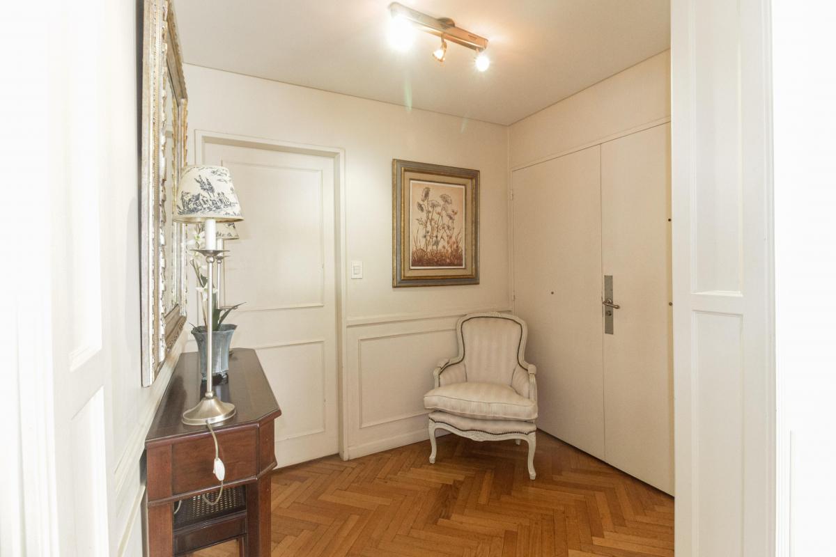 Venta Semipiso 4 Ambientes con Dependencia en Torre Belgrano 1
