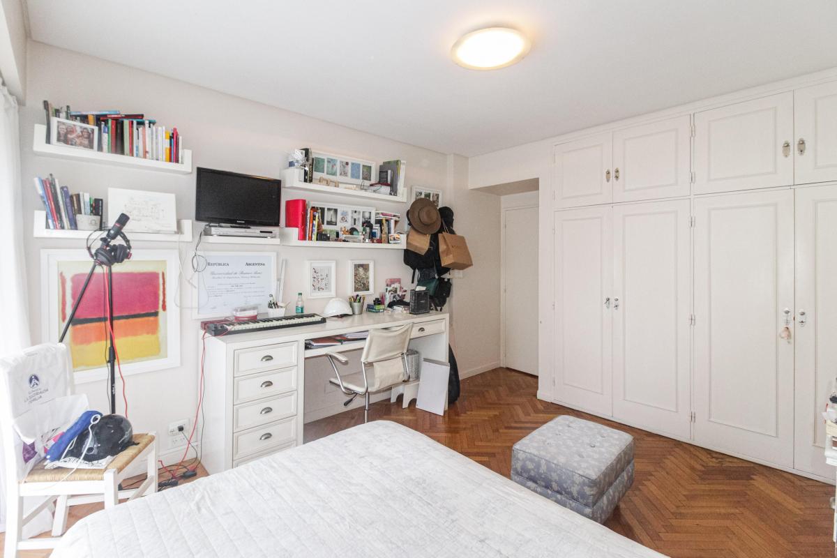 Venta Semipiso 4 Ambientes con Dependencia en Torre Belgrano 5