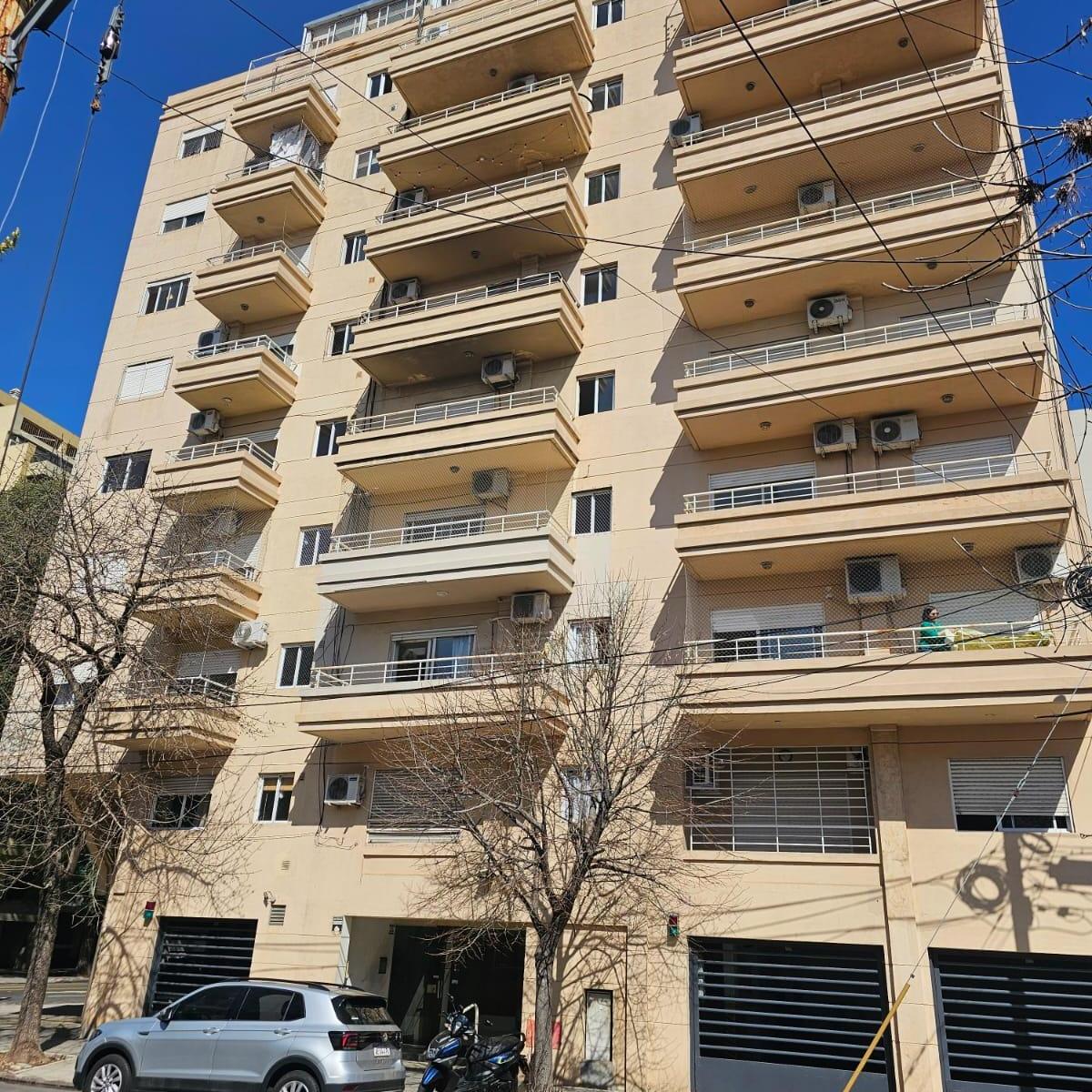 Venta Departamento 3 Ambientes C/cochera Para Moto, Villa del Parque. 3