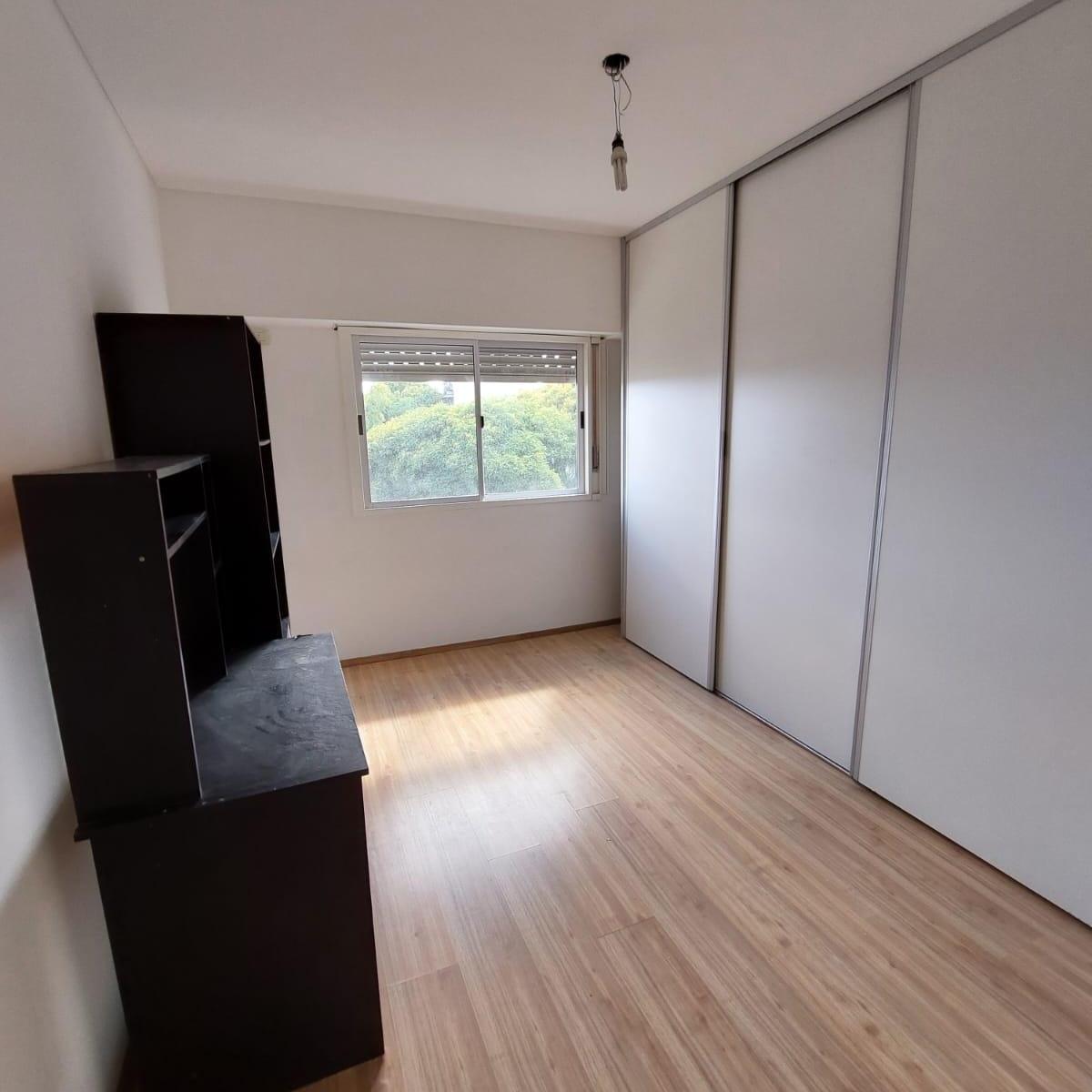 Venta Departamento 3 Ambientes C/cochera Para Moto, Villa del Parque. 4
