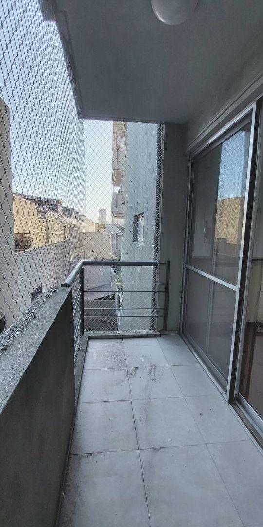 Foto de Departamento 2 Ambientes con 2 Balcones y Cochera – Villa Pueyrredón, imagen 3