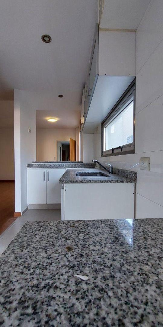 Foto de Departamento 2 Ambientes con 2 Balcones y Cochera – Villa Pueyrredón, imagen 2
