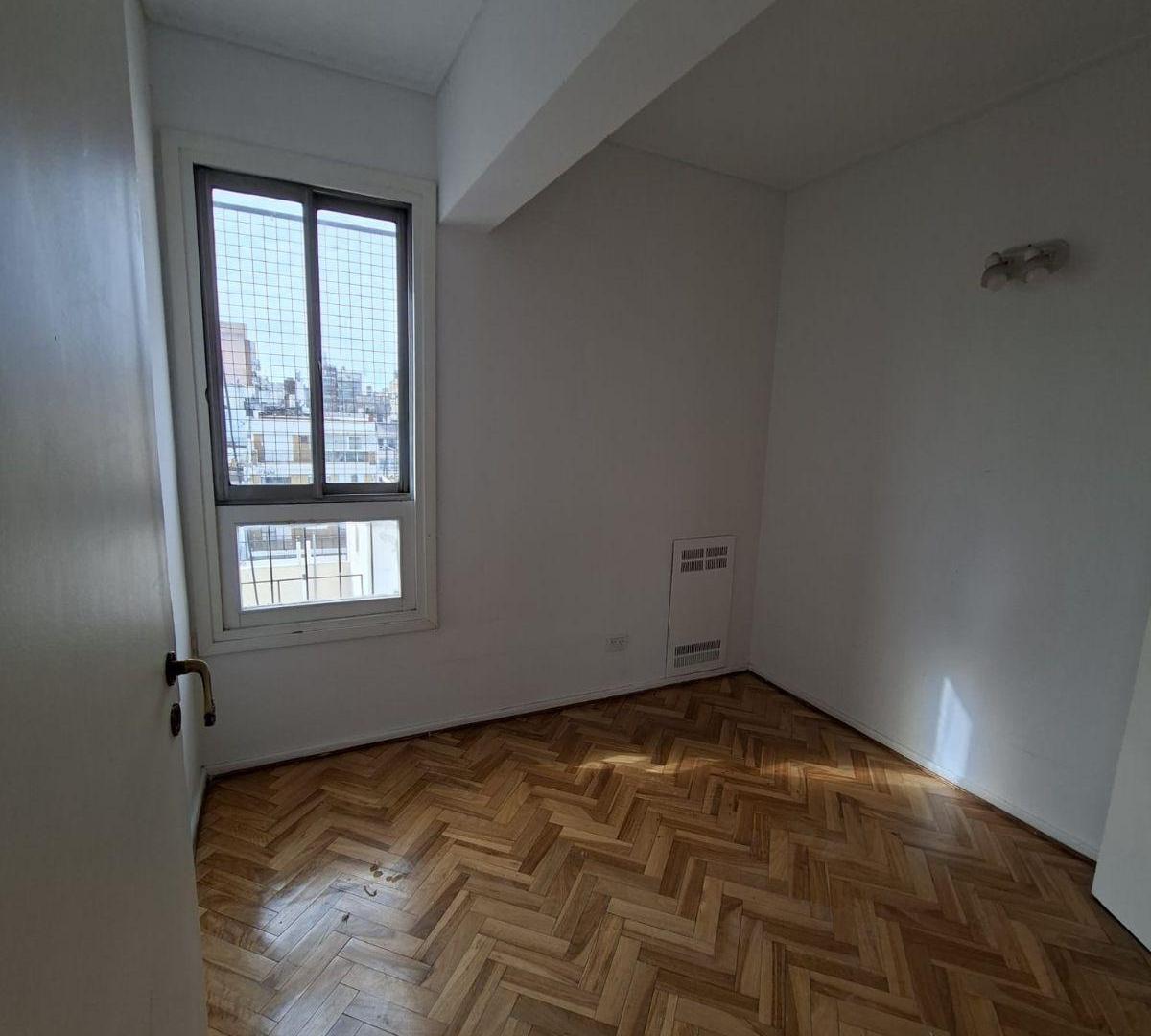 Foto de Departamento 4 Ambientes con Dependencia, Balcón y Guardacoche, imagen 2