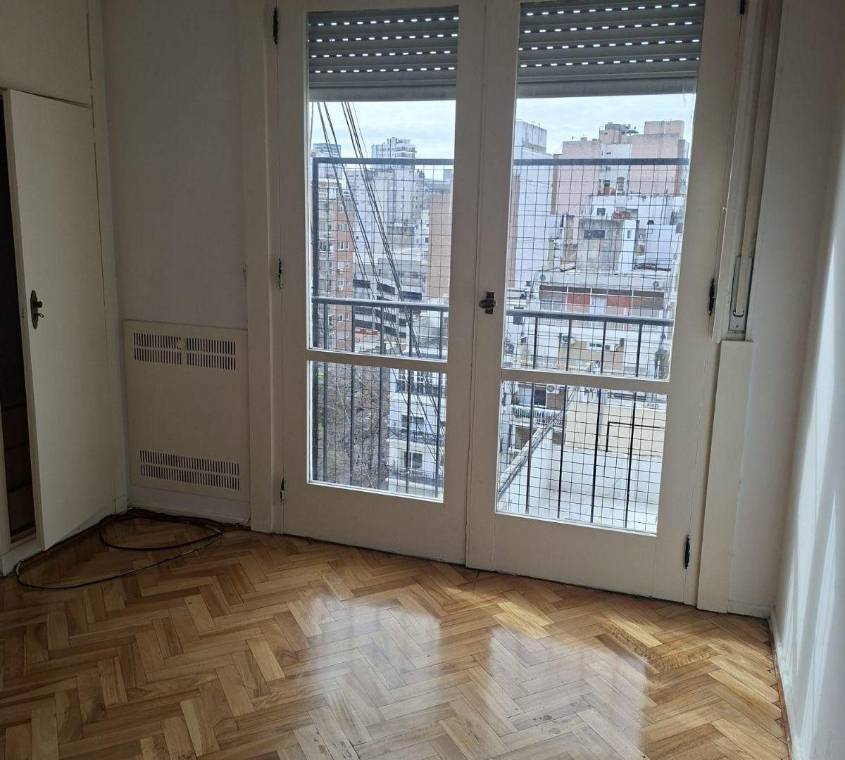 Foto de Departamento 4 Ambientes con Dependencia, Balcón y Guardacoche, imagen 3