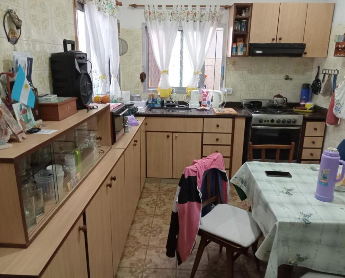 Quilmes, Casa, Amplio Metraje, Excelente Estado/ubicacion 5