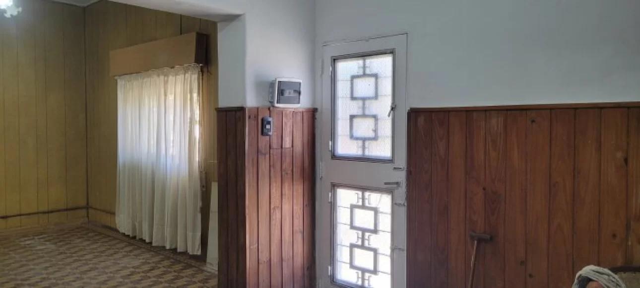 ROSARIO,CASA,FRENTE,COCHERA, ESCRITURACION INMEDIATA