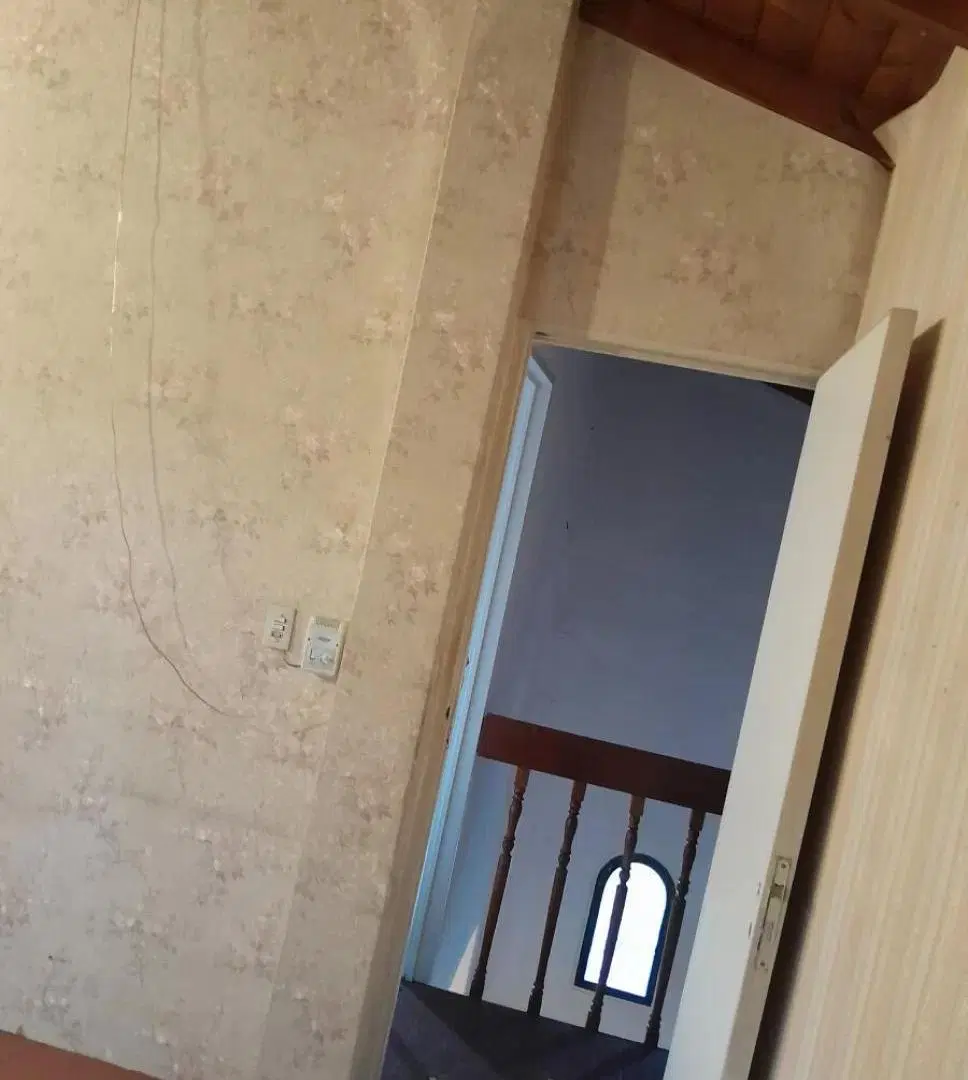 HAEDO,CASA TIPO TRIPLEX,4AMBIENTES,COCHERA,EXCELENTE PROPIED 3