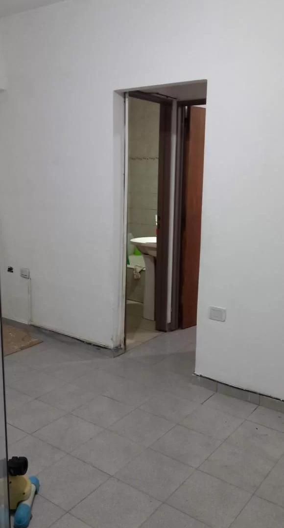 Foto de BALVANERA,2AMB, AP/PROF/COMERC/BAJAS EXPSAS, SUBTE H, imagen 2