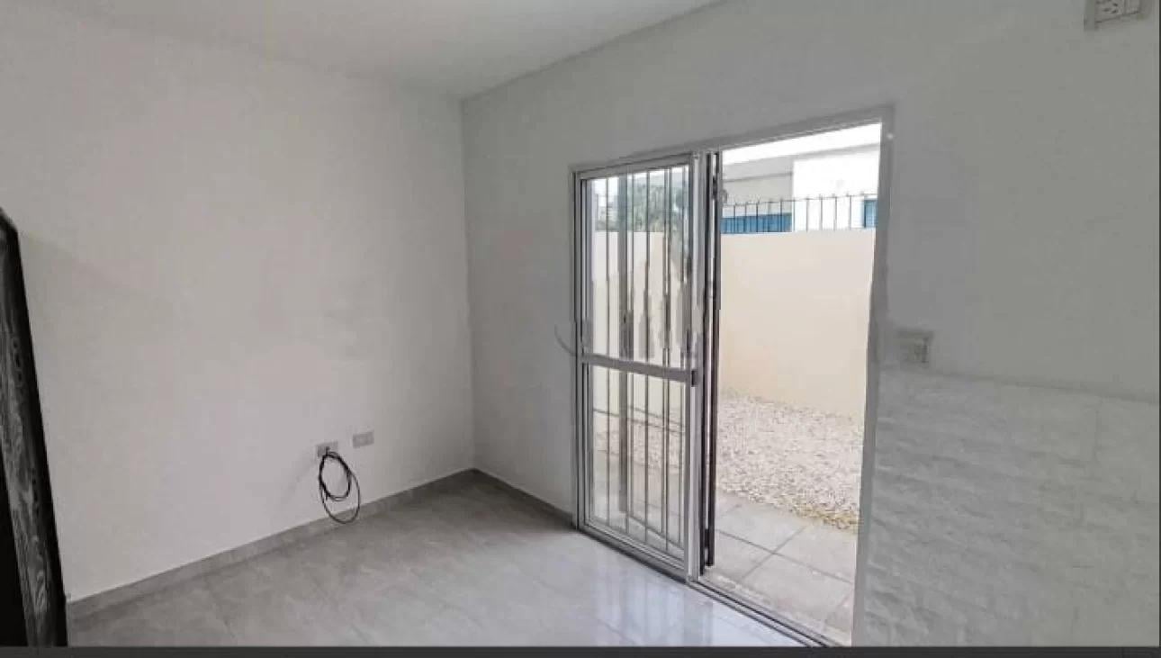 Foto de CASTELAR,MONOAMB,COCHERA,USO COMERCIAL/VIVIENDA, COCHERA, imagen 2