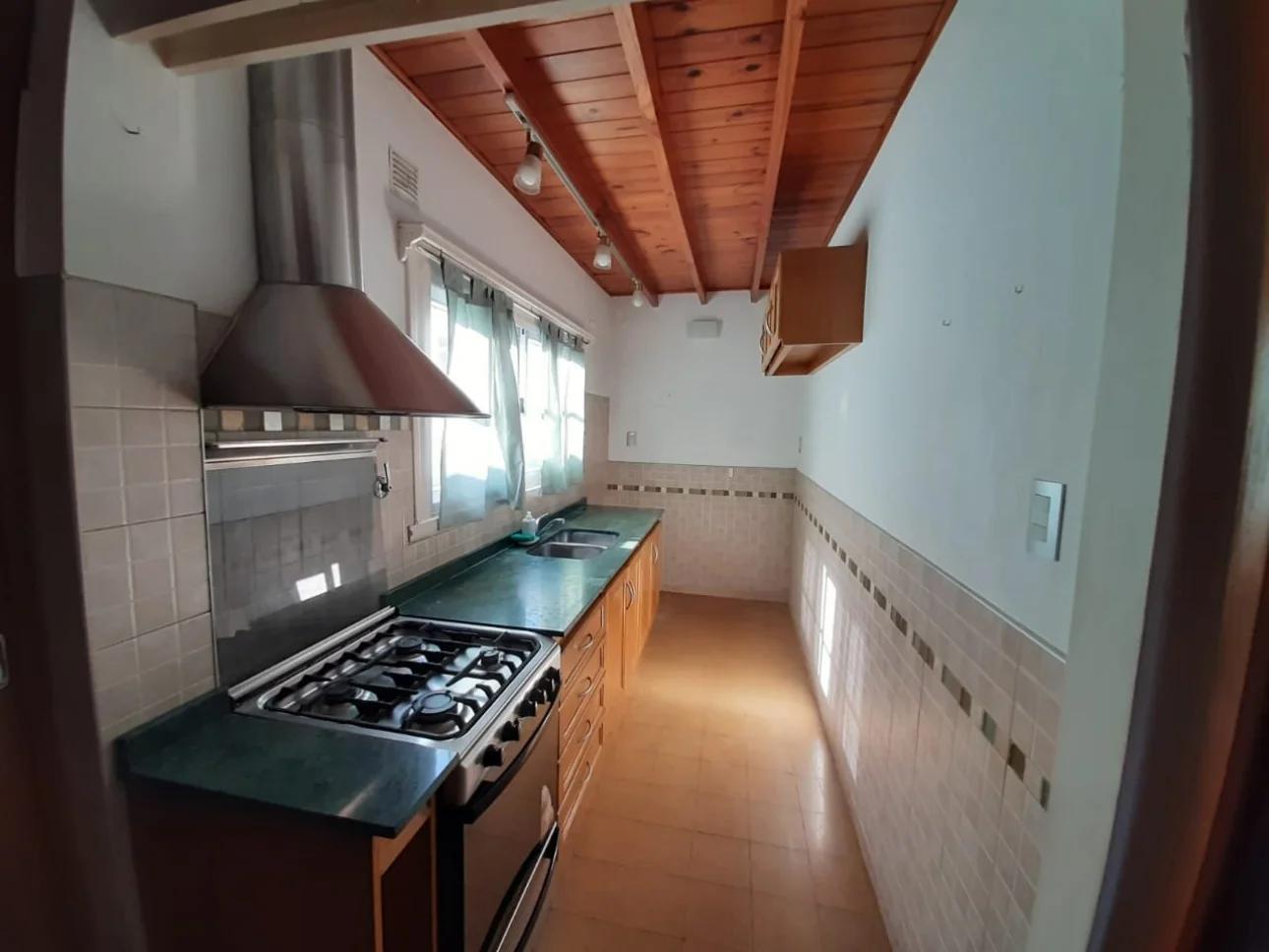 Foto de (Chacarita),3ambientes,2 p/escalera,bajas expsas, m/b estado, imagen 2
