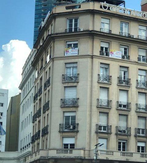 Oficina . | AV. SANTA FE al 700 1