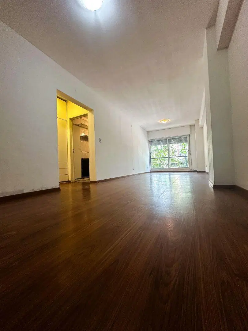 Departamento 1 ambiente. | MONTES DE OCA, AV. al 1700 2