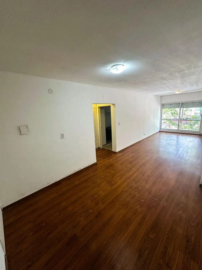 Departamento 1 ambiente. | MONTES DE OCA, AV. al 1700 1