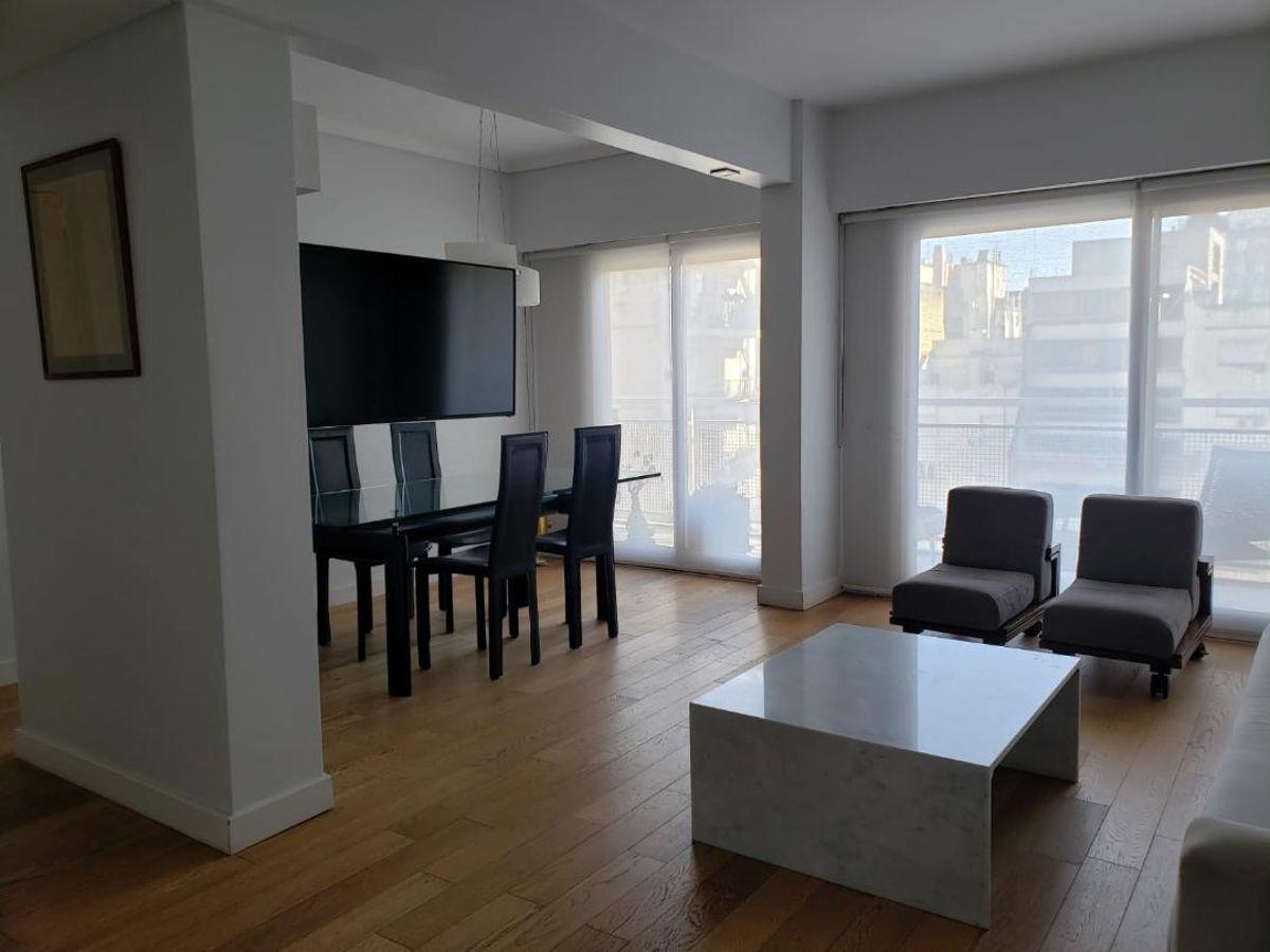 Hermoso departamento sobre Bvard Cerviño