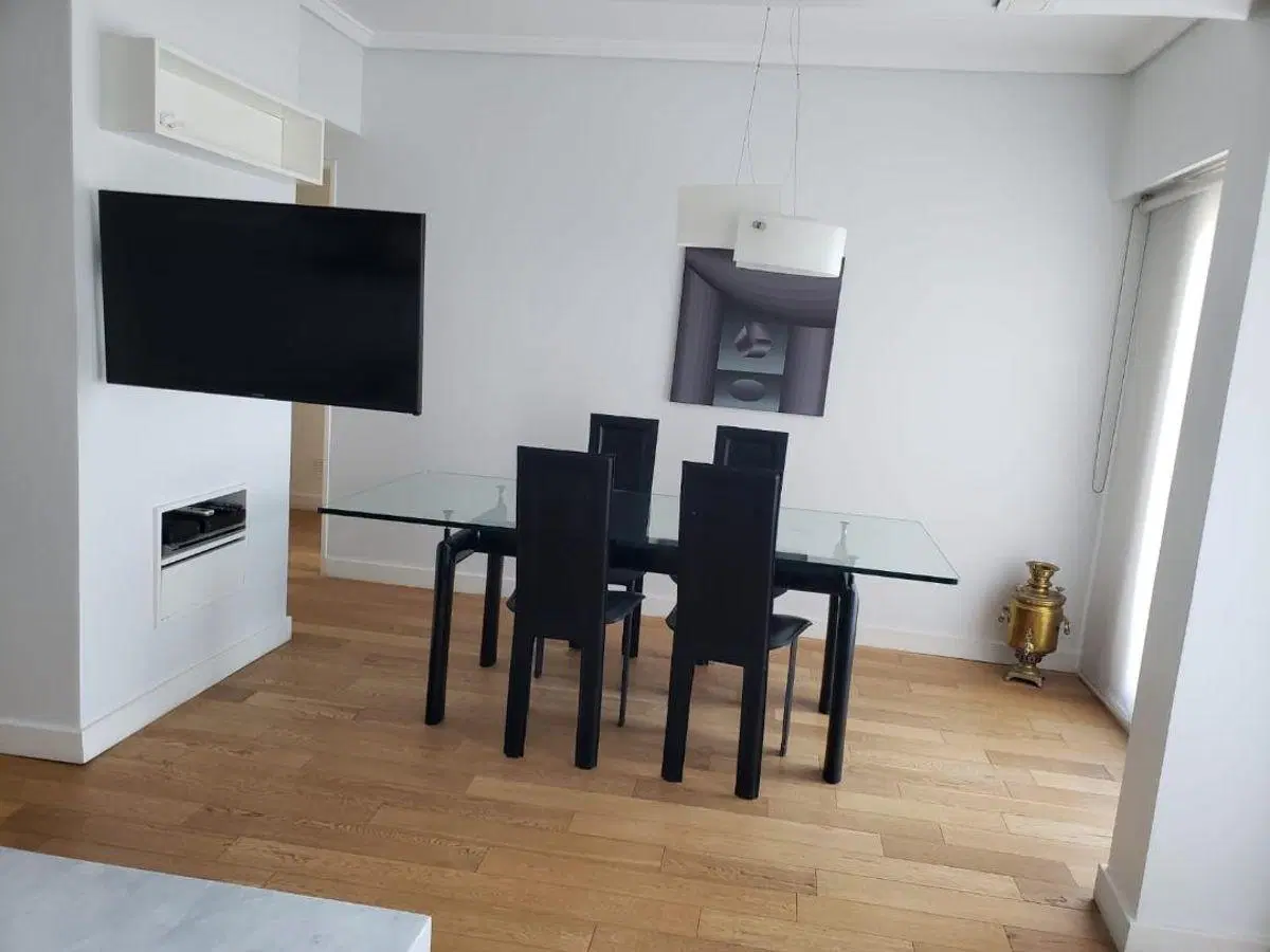 Hermoso departamento sobre Bvard Cerviño 1